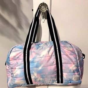 New VS PINK duffel